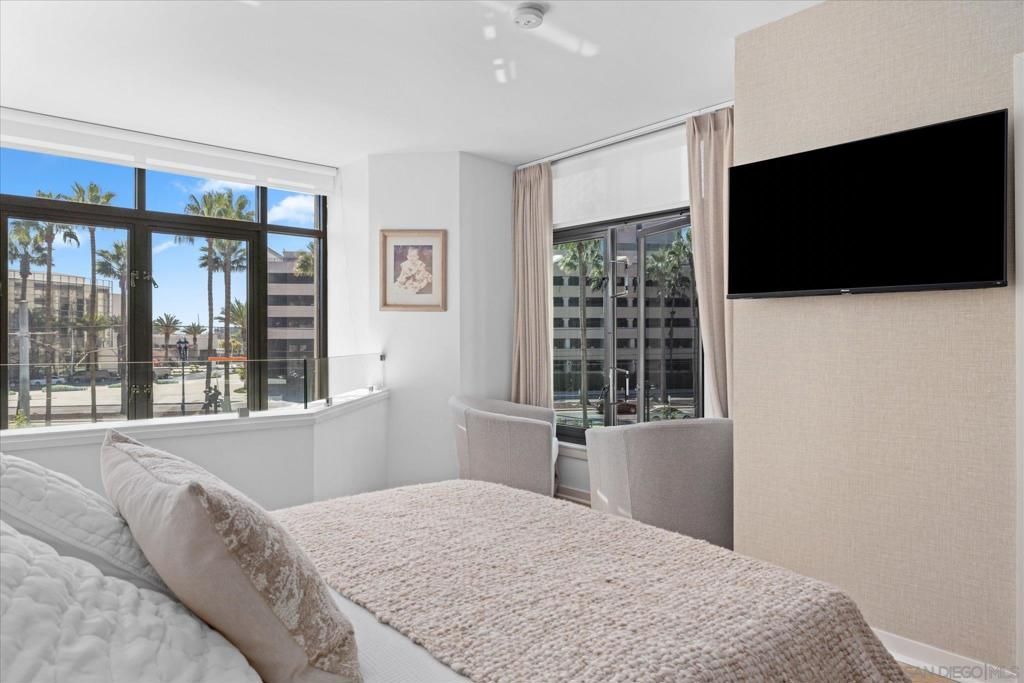 Image 12 of property listing at 500 W Harbor Drive 136, San Diego, CA 92101
