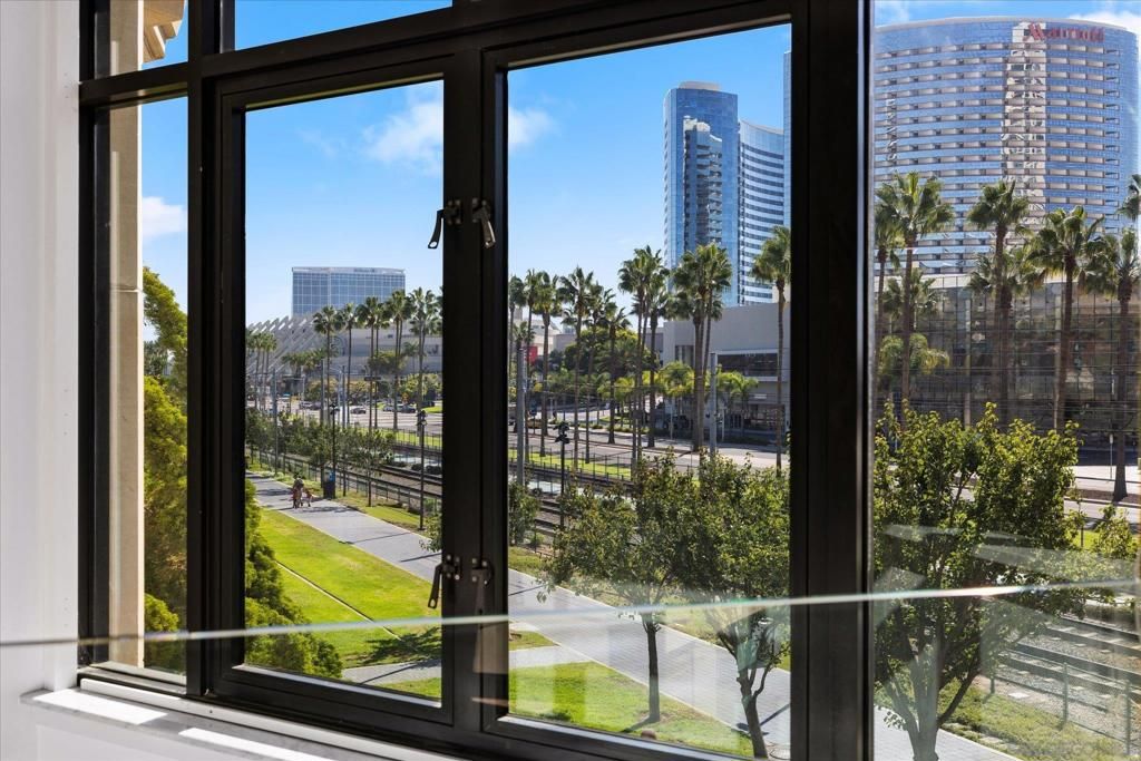 Image 14 of property listing at 500 W Harbor Drive 136, San Diego, CA 92101