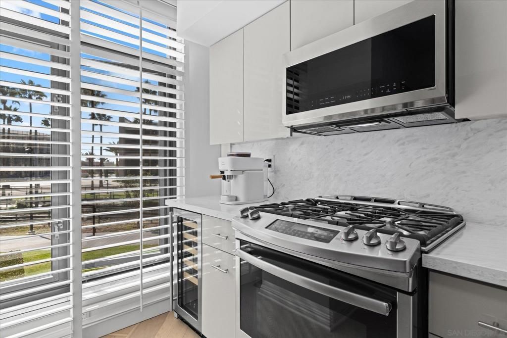 Image 7 of property listing at 500 W Harbor Drive 136, San Diego, CA 92101