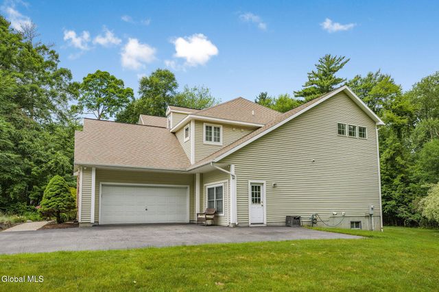 1 Equestrian Way, Clifton Park, NY 12065