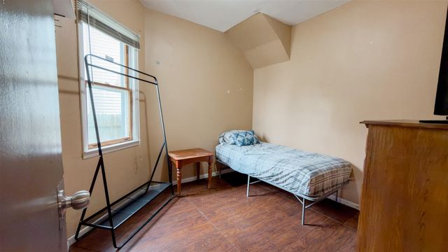 627 Lane Avenue, Grand Rapids, MI 49504