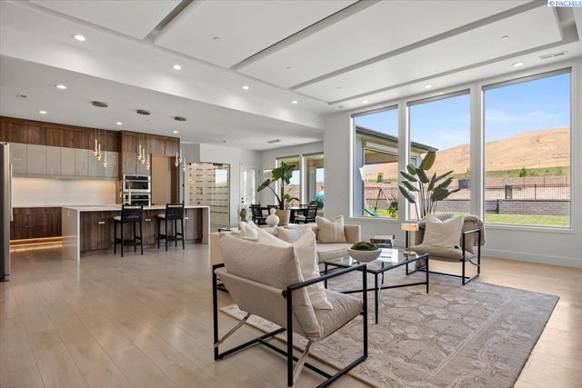 4126 Highview St, Richland, WA 99352