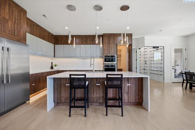 4126 Highview St, Richland, WA 99352