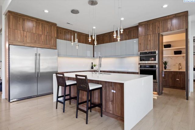 4126 Highview St, Richland, WA 99352