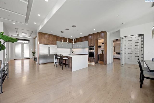 4126 Highview St, Richland, WA 99352