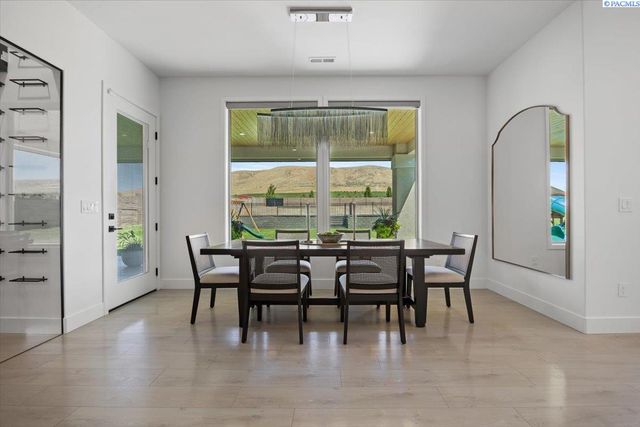 4126 Highview St, Richland, WA 99352