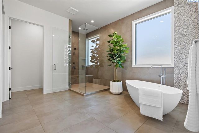 4126 Highview St, Richland, WA 99352