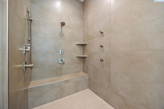 4126 Highview St, Richland, WA 99352