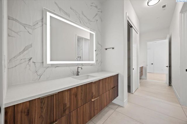 4126 Highview St, Richland, WA 99352