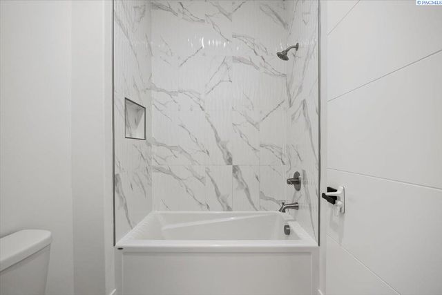 4126 Highview St, Richland, WA 99352