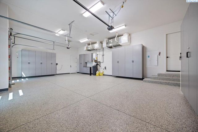 4126 Highview St, Richland, WA 99352