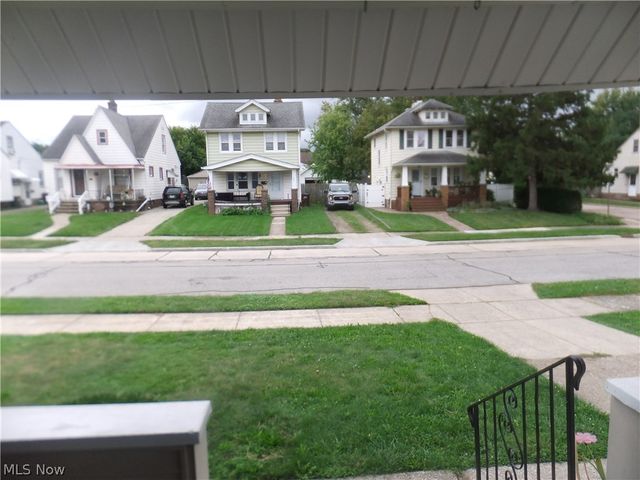 5906 Velma Avenue, Parma, OH 44129