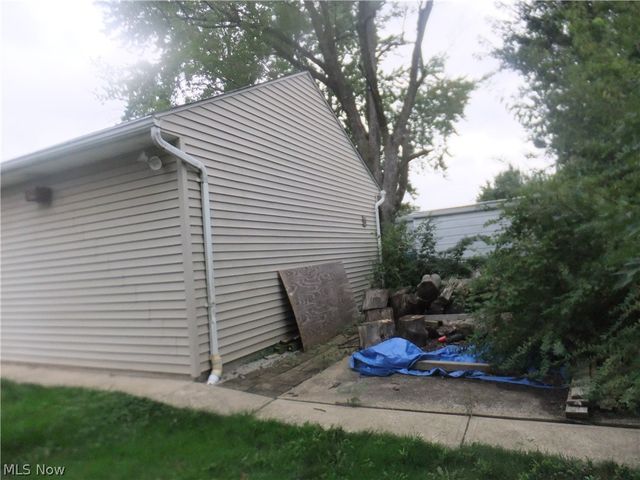 5906 Velma Avenue, Parma, OH 44129
