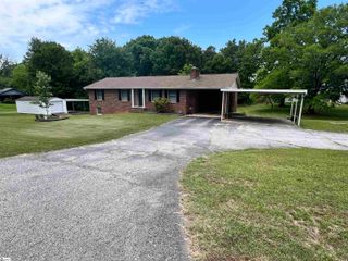 850 Forest Street, Jonesville, SC 29353