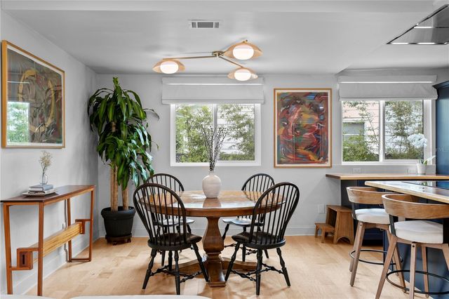 735 40TH AVENUE N, St Petersburg, FL 33703