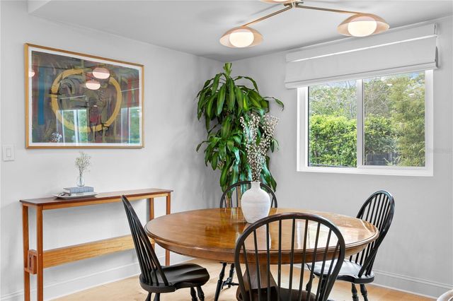 735 40TH AVENUE N, St Petersburg, FL 33703