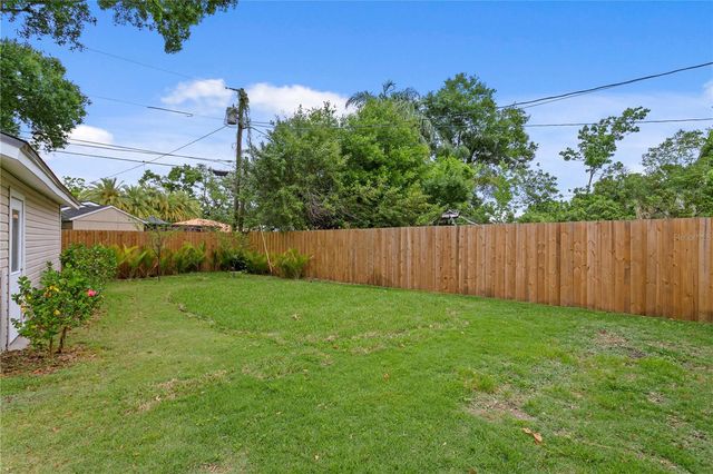 735 40TH AVENUE N, St Petersburg, FL 33703