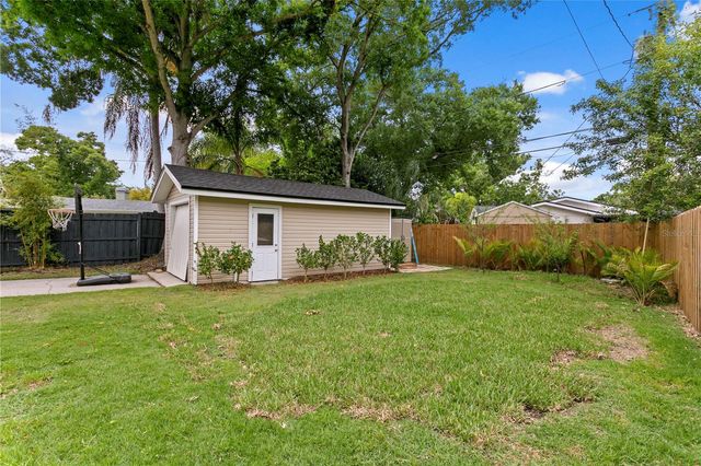 735 40TH AVENUE N, St Petersburg, FL 33703