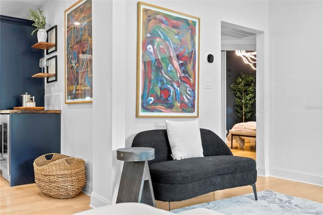 735 40TH AVENUE N, St Petersburg, FL 33703