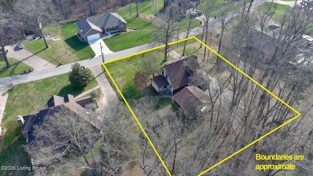 697 Saint Andrews Rd, Brandenburg, KY 40108