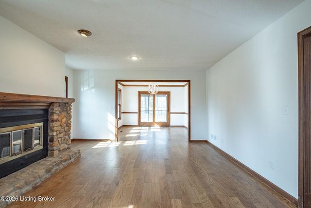 697 Saint Andrews Rd, Brandenburg, KY 40108