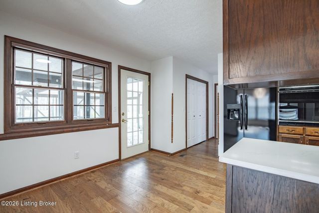 697 Saint Andrews Rd, Brandenburg, KY 40108