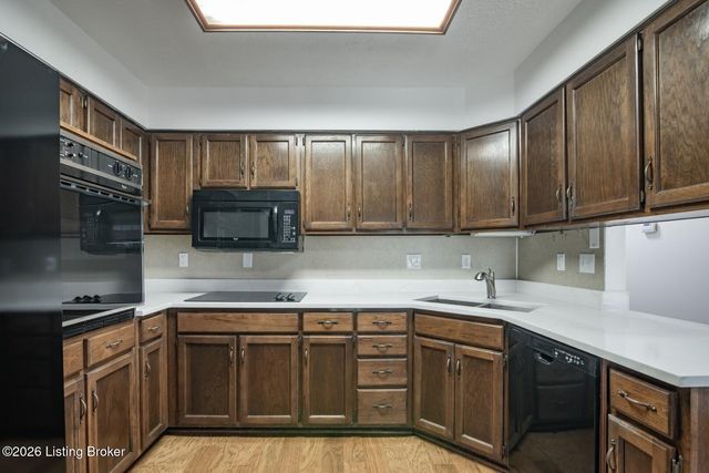 697 Saint Andrews Rd, Brandenburg, KY 40108