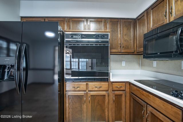 697 Saint Andrews Rd, Brandenburg, KY 40108