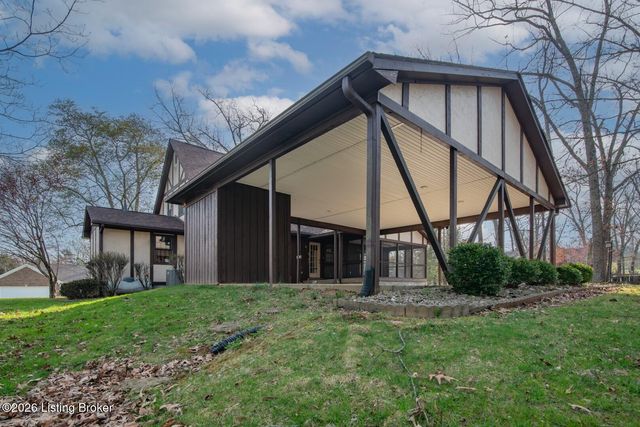 697 Saint Andrews Rd, Brandenburg, KY 40108