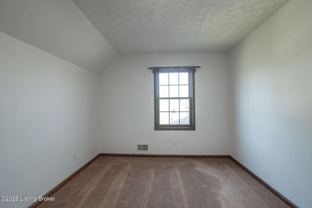 697 Saint Andrews Rd, Brandenburg, KY 40108