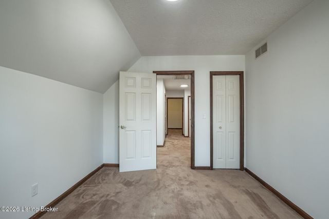 697 Saint Andrews Rd, Brandenburg, KY 40108