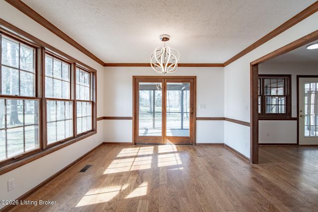 697 Saint Andrews Rd, Brandenburg, KY 40108