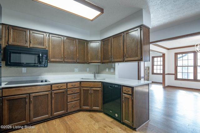 697 Saint Andrews Rd, Brandenburg, KY 40108