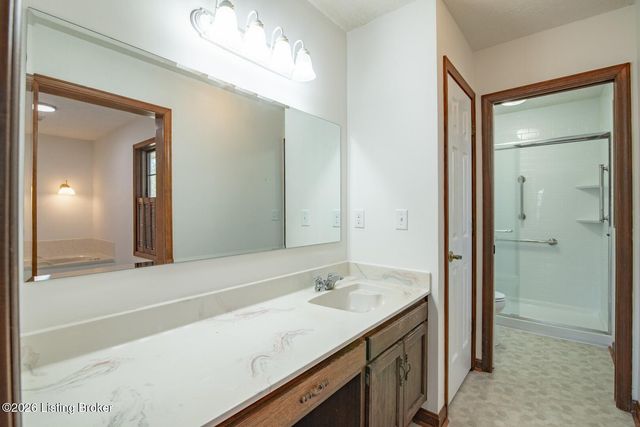 697 Saint Andrews Rd, Brandenburg, KY 40108