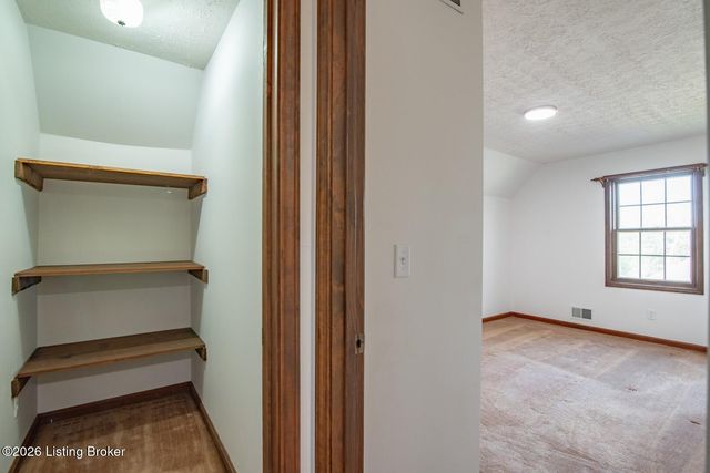 697 Saint Andrews Rd, Brandenburg, KY 40108