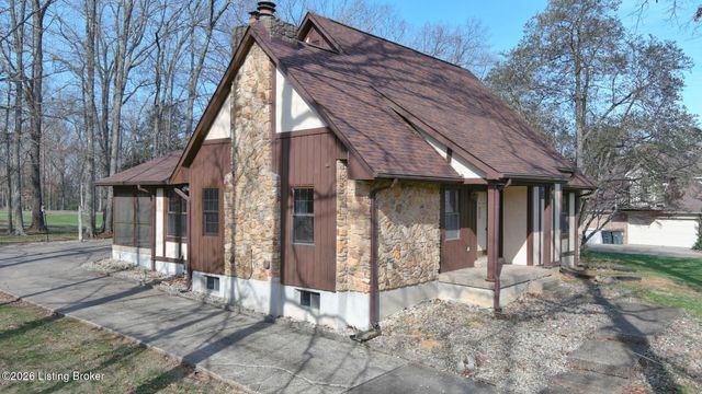 697 Saint Andrews Rd, Brandenburg, KY 40108