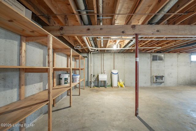 697 Saint Andrews Rd, Brandenburg, KY 40108