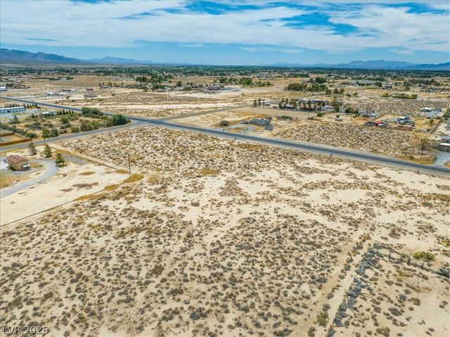 2560 West Bell Vista Avenue, Pahrump, NV 89060