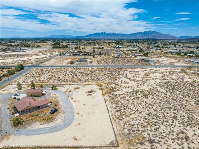 2560 West Bell Vista Avenue, Pahrump, NV 89060