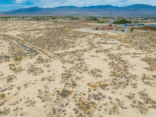 2560 West Bell Vista Avenue, Pahrump, NV 89060