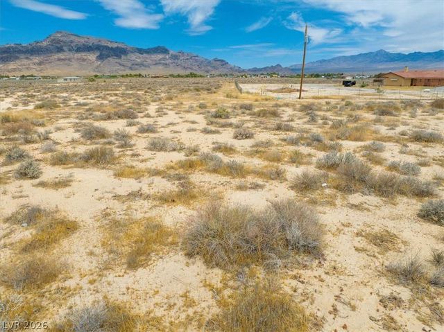 2560 West Bell Vista Avenue, Pahrump, NV 89060