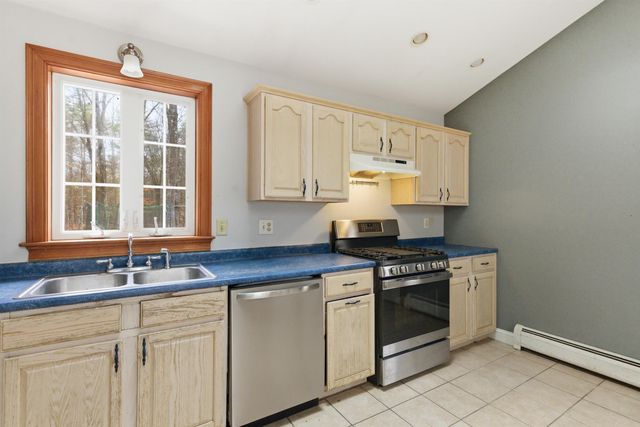 49 Forest Lane, Boscawen, NH 03303