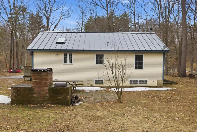 49 Forest Lane, Boscawen, NH 03303
