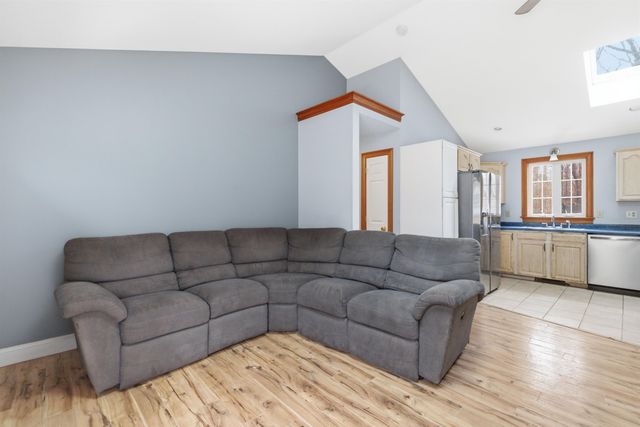 49 Forest Lane, Boscawen, NH 03303