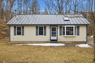 49 Forest Lane, Boscawen, NH 03303