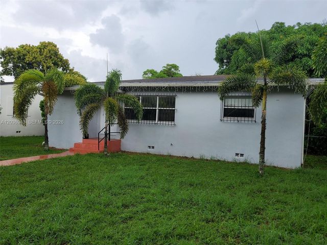1225 NW 127th St, North Miami, FL 33167