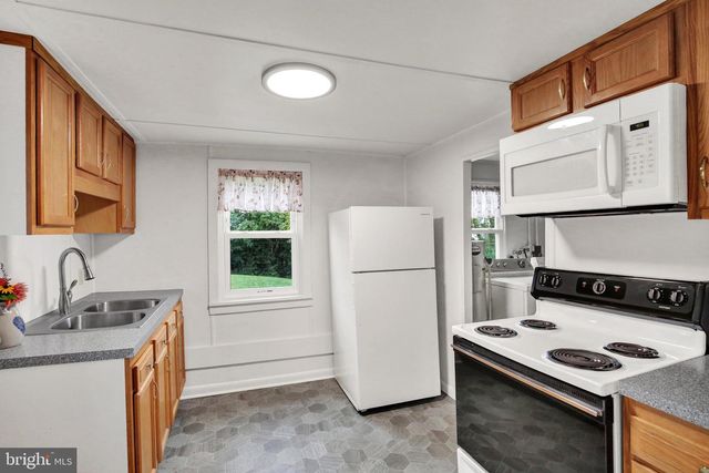 309 FOREMAN RD, Elizabethtown, PA 17022