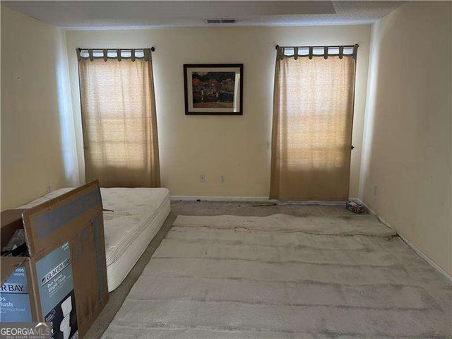 5623 Wandering Vine Lane SE, Mableton, GA 30126