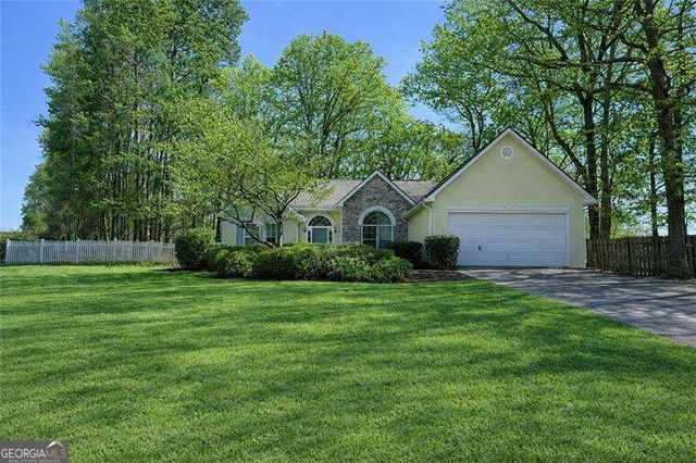 5623 Wandering Vine Lane SE, Mableton, GA 30126