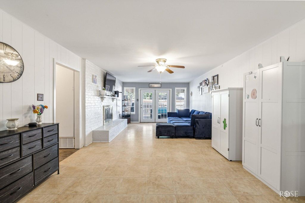 Image 11 of property listing at 3108 Oak Forest Drive, San Angelo, TX 76904